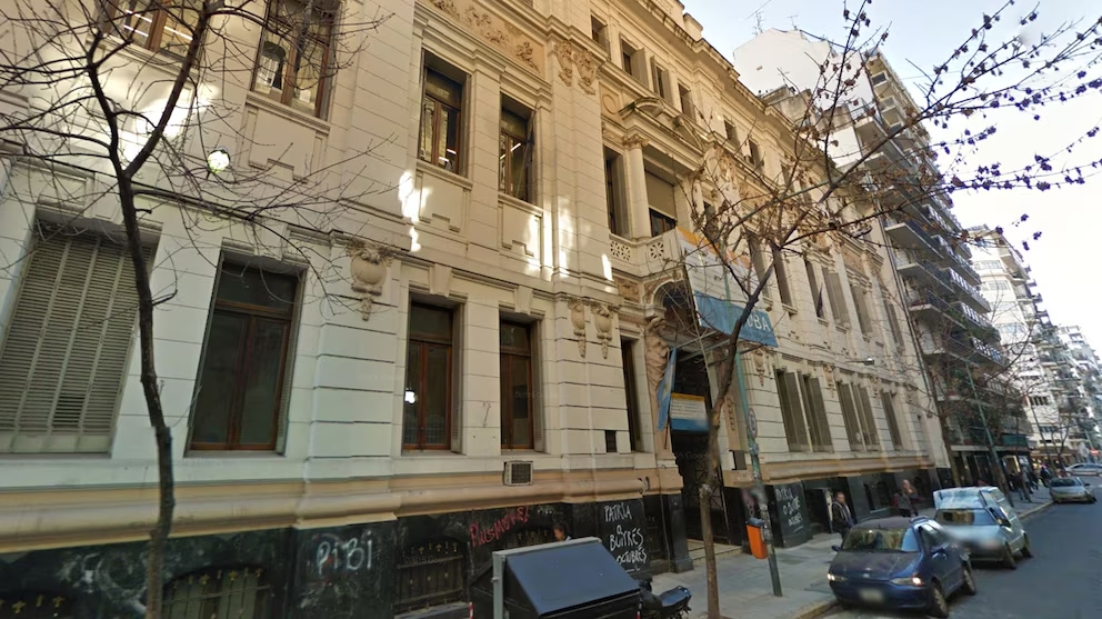 CABA: la Justicia investiga la difusión de fotos de alumnas del Pellegrini y el Nacional Buenos Aires editadas con IA